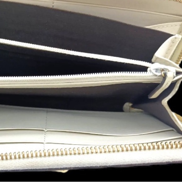 Gucci Sylvie Leather Zip Around Zippy Wallet - Picture 10 of 10